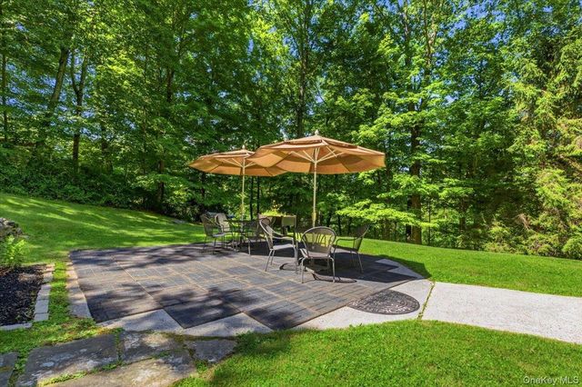 46 Bacon Hill Road, Pleasantville, NY 10570