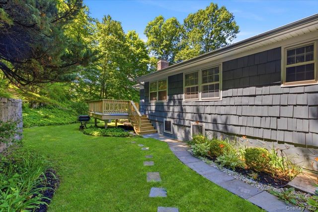46 Bacon Hill Road, Pleasantville, NY 10570
