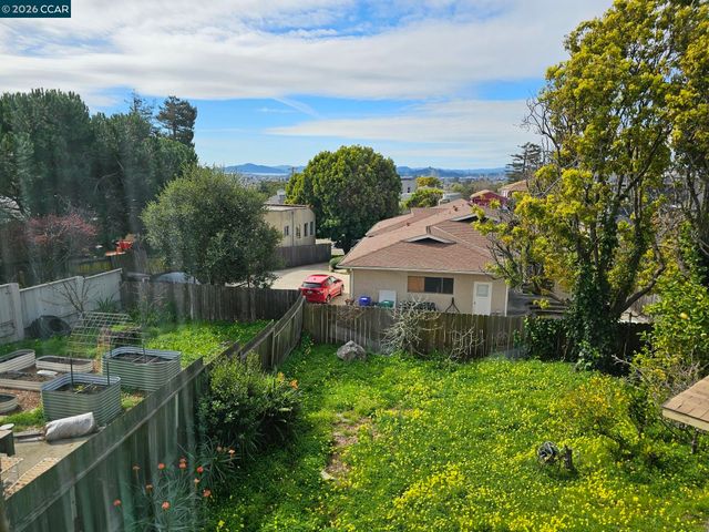 627 Kern St, Richmond, CA 94805