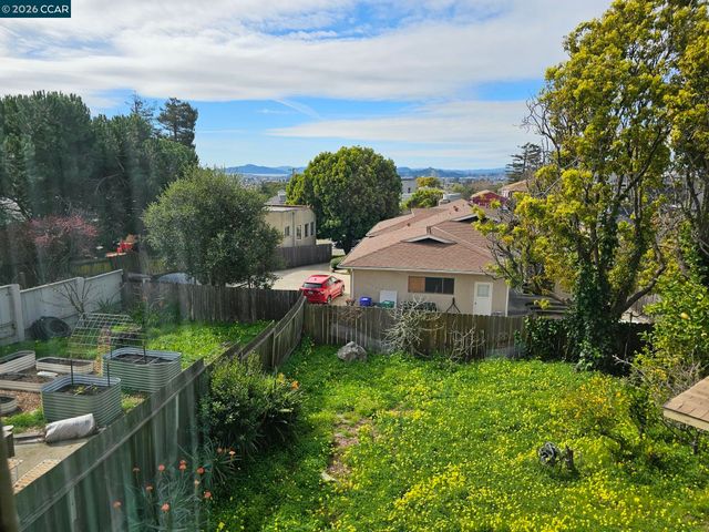 627 Kern St, Richmond, CA 94805