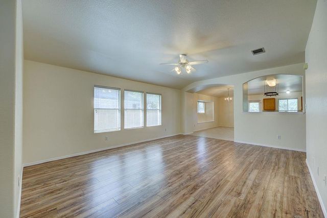 129 Dove Song DR, Leander, TX 78641