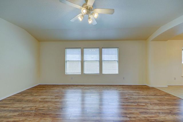129 Dove Song DR, Leander, TX 78641