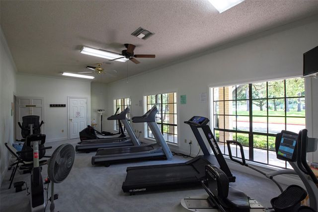 3310 Country Meadows Court, Pearland, TX 77584