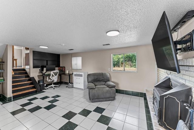 22 Heatherwood Lane, Pueblo, CO 81008