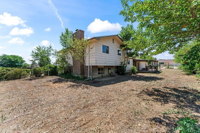 22 Heatherwood Lane, Pueblo, CO 81008