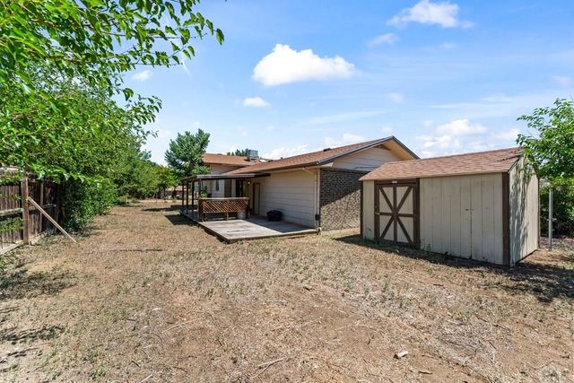 22 Heatherwood Lane, Pueblo, CO 81008