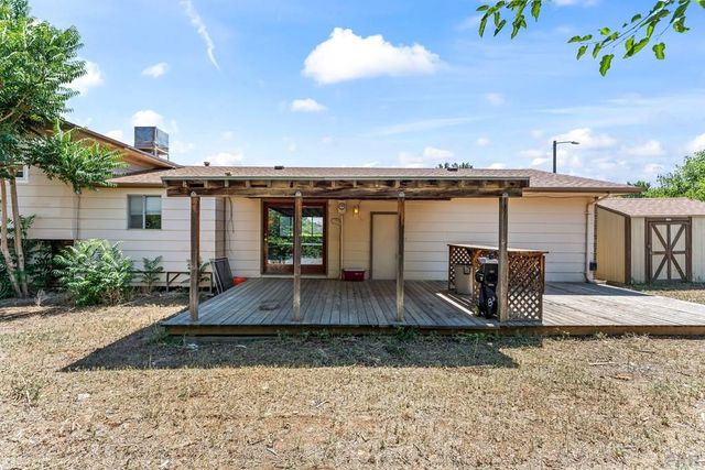 22 Heatherwood Lane, Pueblo, CO 81008