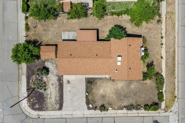 22 Heatherwood Lane, Pueblo, CO 81008