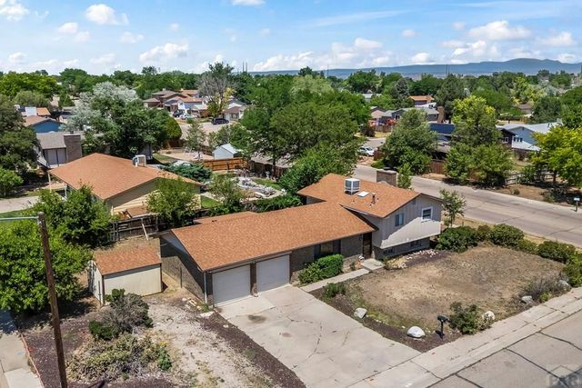 22 Heatherwood Lane, Pueblo, CO 81008
