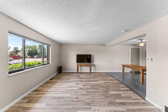 22 Heatherwood Lane, Pueblo, CO 81008