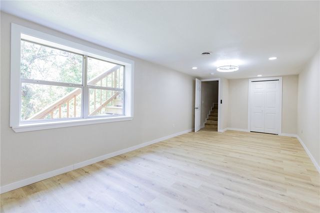 14 Abbey Lane, Bella Vista, AR 72715