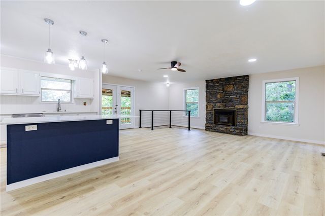 14 Abbey Lane, Bella Vista, AR 72715