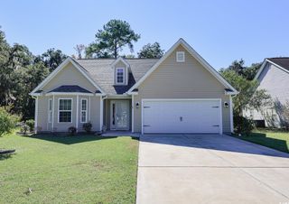 13 Daniel Morrall Ln., Georgetown, SC 29440