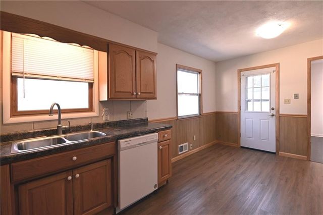 7139 Lamar Avenue, Overland Park, KS 66204