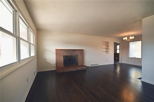 7139 Lamar Avenue, Overland Park, KS 66204