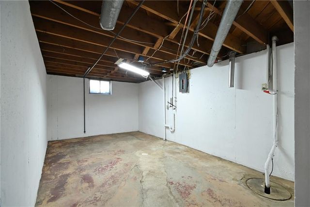 7139 Lamar Avenue, Overland Park, KS 66204