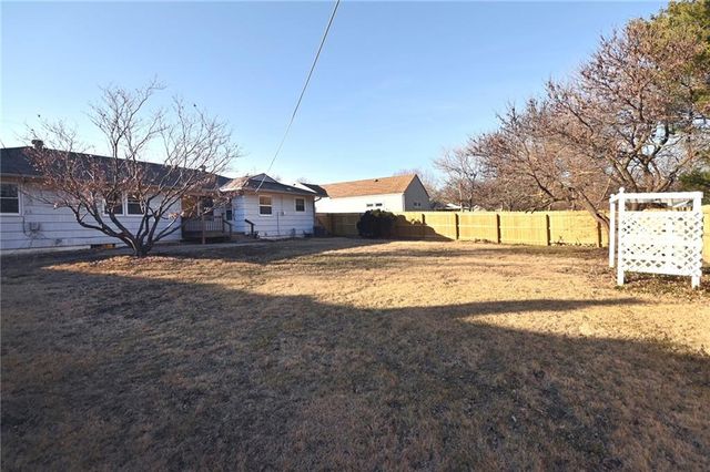 7139 Lamar Avenue, Overland Park, KS 66204