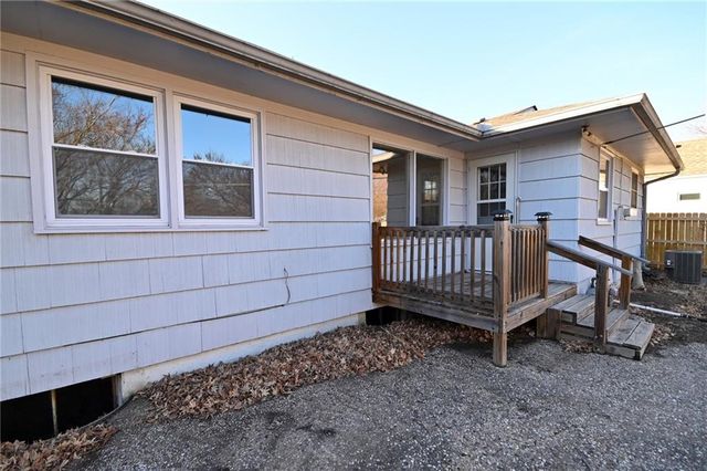 7139 Lamar Avenue, Overland Park, KS 66204