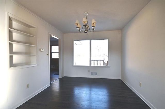 7139 Lamar Avenue, Overland Park, KS 66204