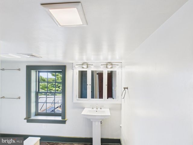 422 GETTYSBURG PIKE, Mechanicsburg, PA 17055