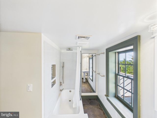 422 GETTYSBURG PIKE, Mechanicsburg, PA 17055