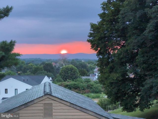 422 GETTYSBURG PIKE, Mechanicsburg, PA 17055