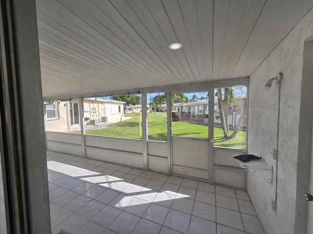 2847 Duke Lane, Delray Beach, FL 33445