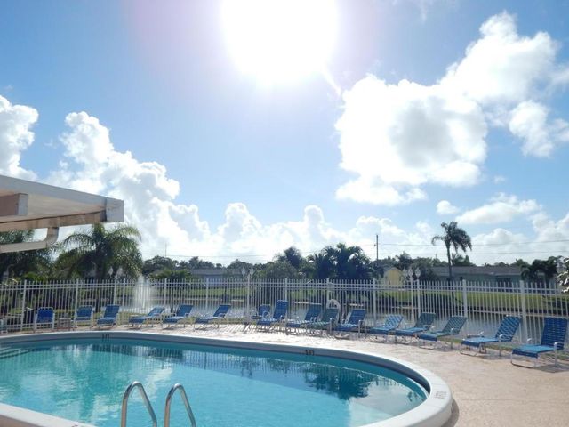 2847 Duke Lane, Delray Beach, FL 33445