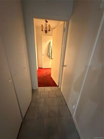 376 Central Avenue 2N, Lawrence, NY 11559