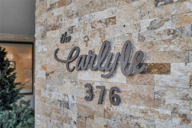 376 Central Avenue 2N, Lawrence, NY 11559