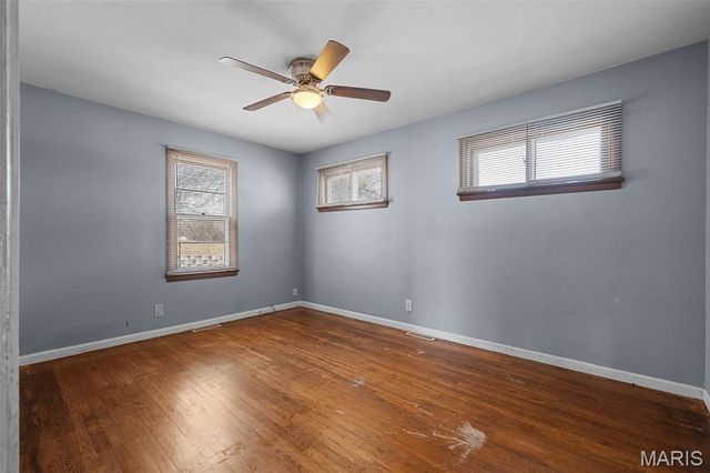 10558 Hobday Avenue, St Ann, MO 63074