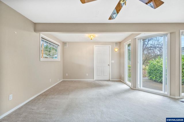 5435 Val View Dr SE, Turner, OR 97392