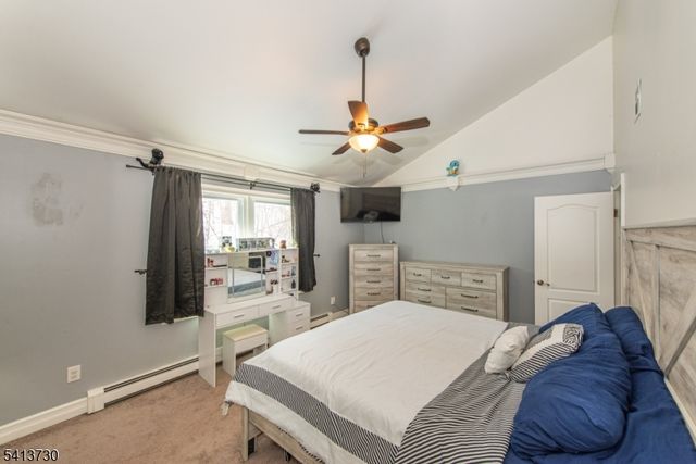 17 Village Dr, Hamburg Boro, NJ 07419