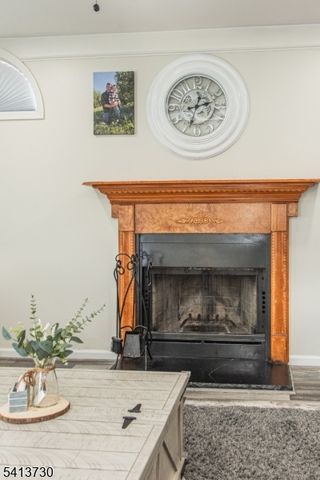 17 Village Dr, Hamburg Boro, NJ 07419