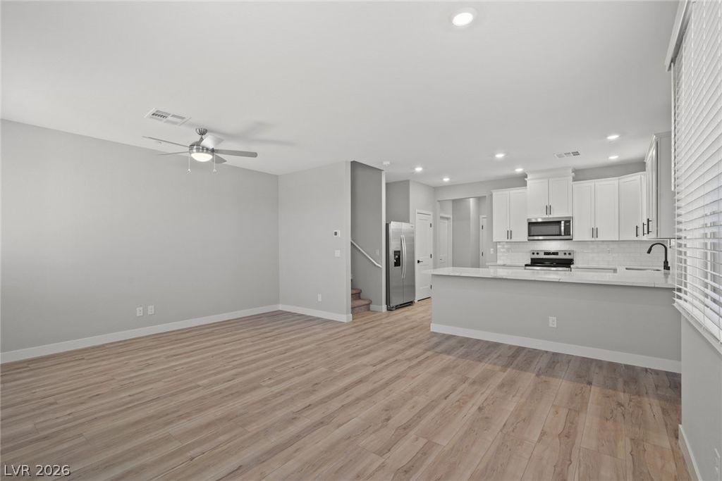 8352 Weidler Street, Las Vegas, NV 89166 — photo 3