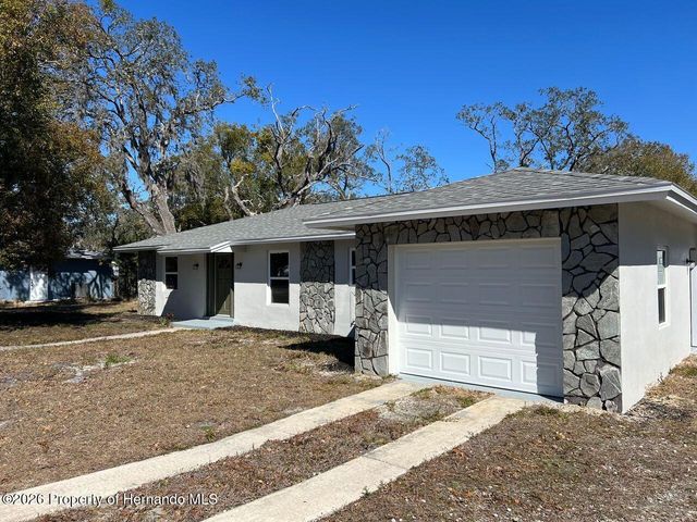 6981 Pinehurst Drive, Spring Hill, FL 34606