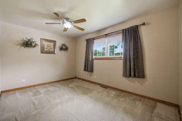 170 E ALTGELD Avenue, Glendale Heights, IL 60139