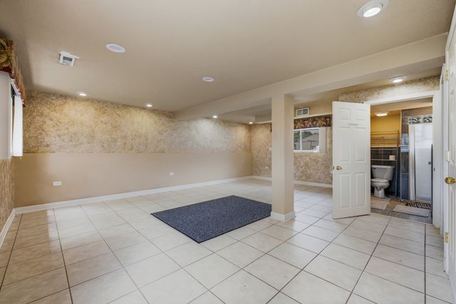 170 E ALTGELD Avenue, Glendale Heights, IL 60139