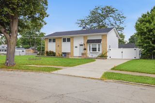 170 E ALTGELD Avenue, Glendale Heights, IL 60139
