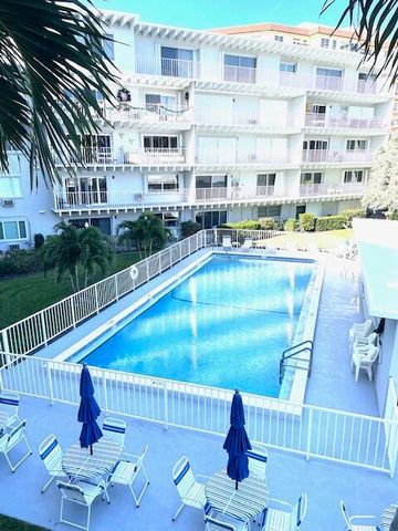 3500 S Ocean Boulevard 303, South Palm Beach, FL 33480