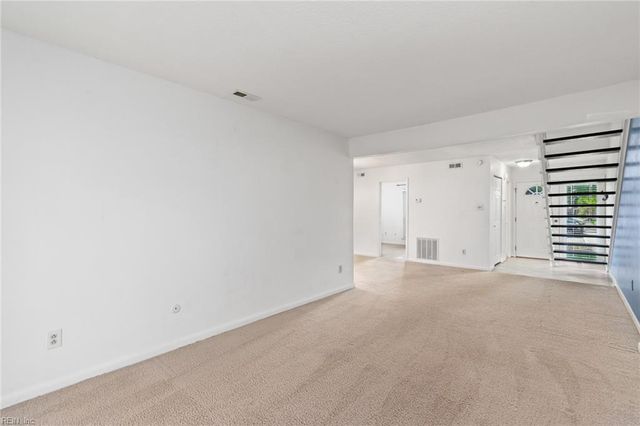 5012 Ashforth CT, Virginia Beach, VA 23462