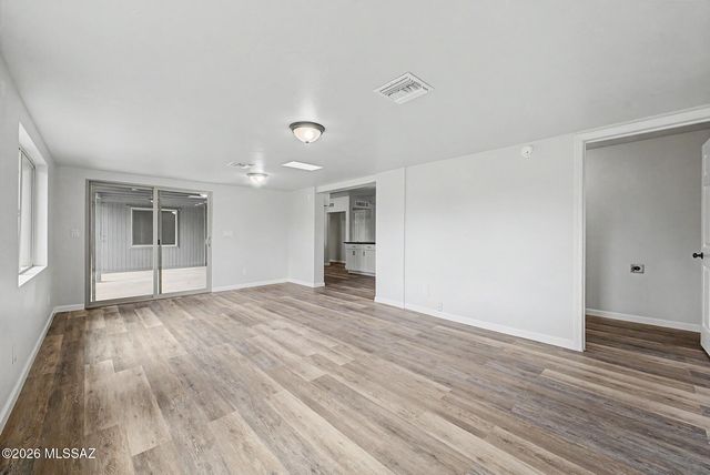 6910 E Calle Marte, Tucson, AZ 85710