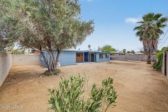 6910 E Calle Marte, Tucson, AZ 85710