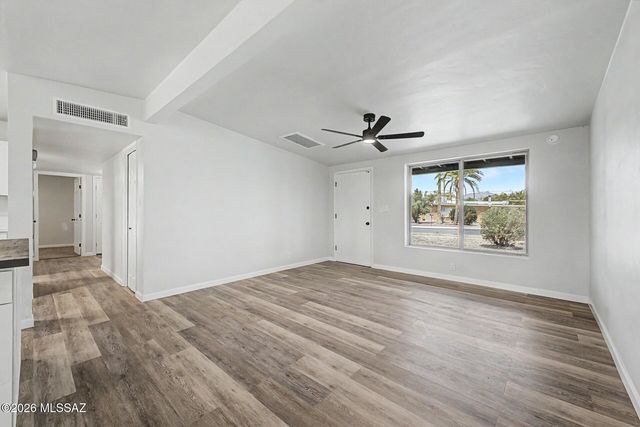 6910 E Calle Marte, Tucson, AZ 85710