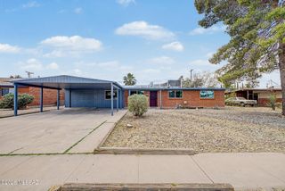 6910 E Calle Marte, Tucson, AZ 85710