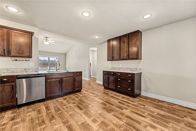 130 Worley Street, Huntsville, AR 72740