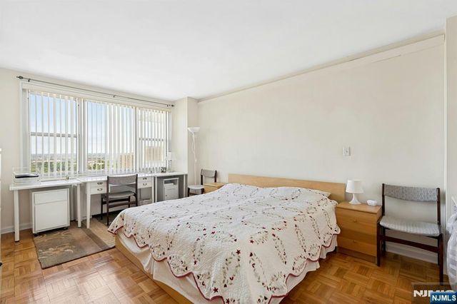 2000 Linwood Avenue 17X, Fort Lee, NJ 07024