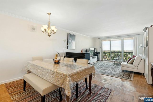 2000 Linwood Avenue 17X, Fort Lee, NJ 07024