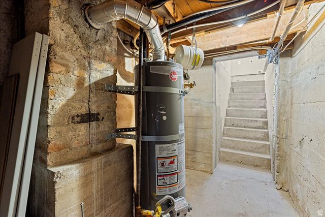 40 E MAIN ST, Grantsville, UT 84029