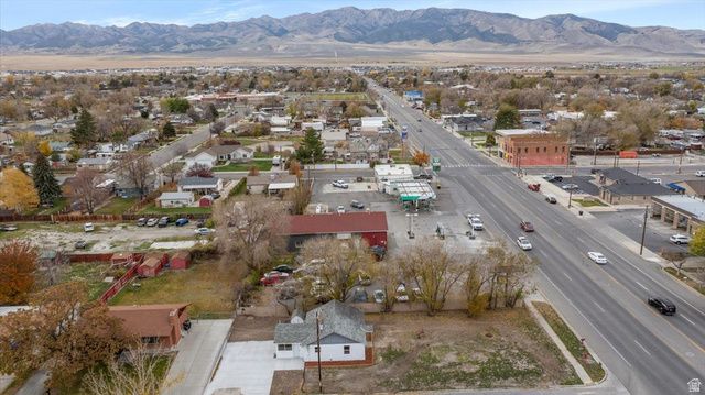 40 E MAIN ST, Grantsville, UT 84029